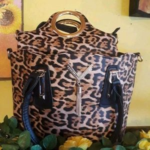 Meet your Posher, Maria